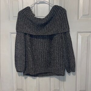 Casting La Elegant Charcoal Off-Shoulder Sweater